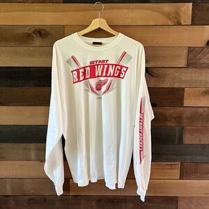 Vintage 90s Men’s White Long Sleeve Detroit Red Wings Reebok NHL T-Shirt